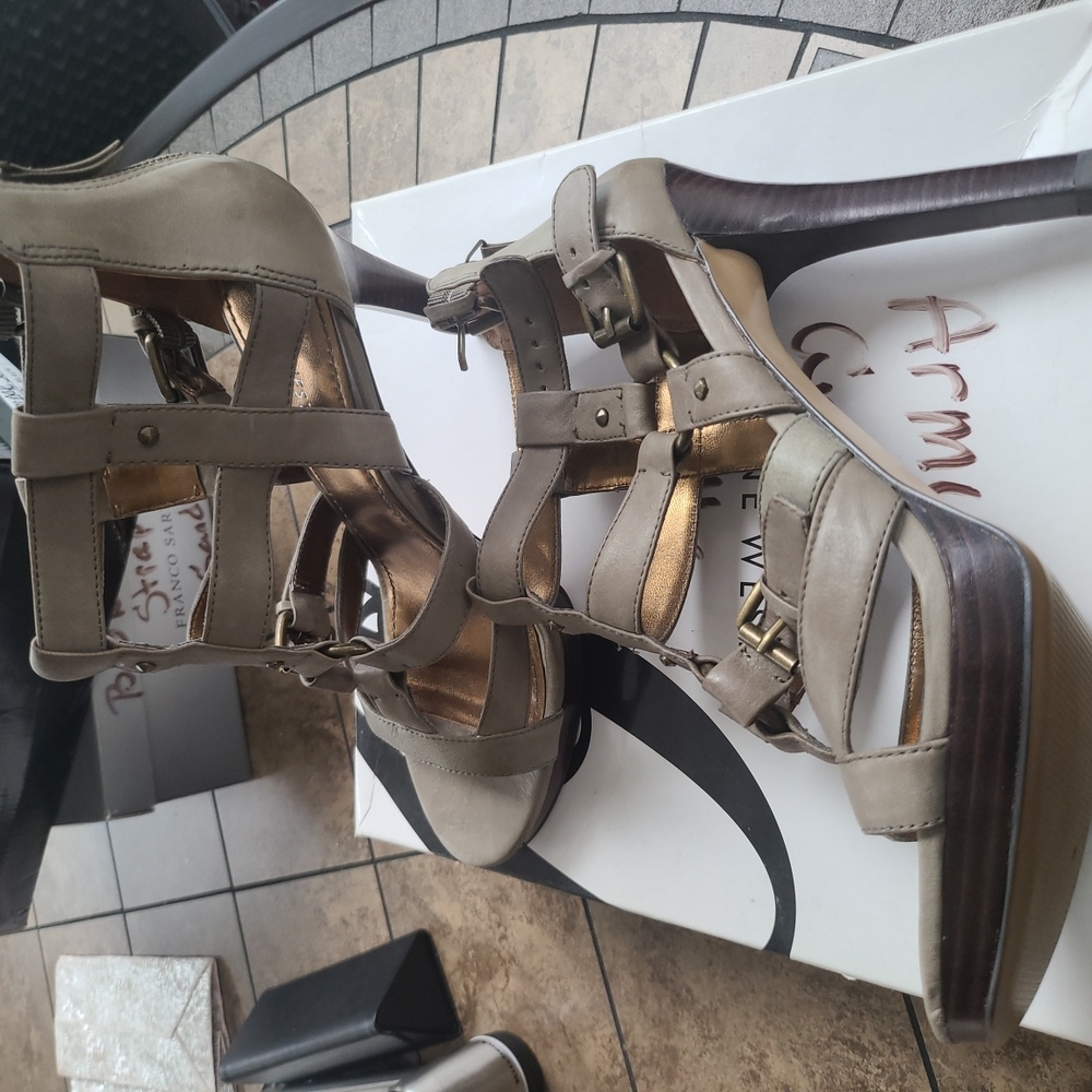 Women's Shoes